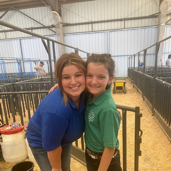 Meet your Posher, Aerin Michelle & Stacy - Picture 3 of 13